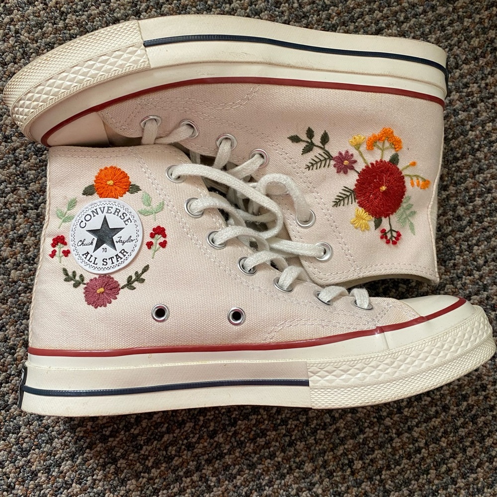 Converse Women's High-Top Sneakers with Floral Embroidery - Cream